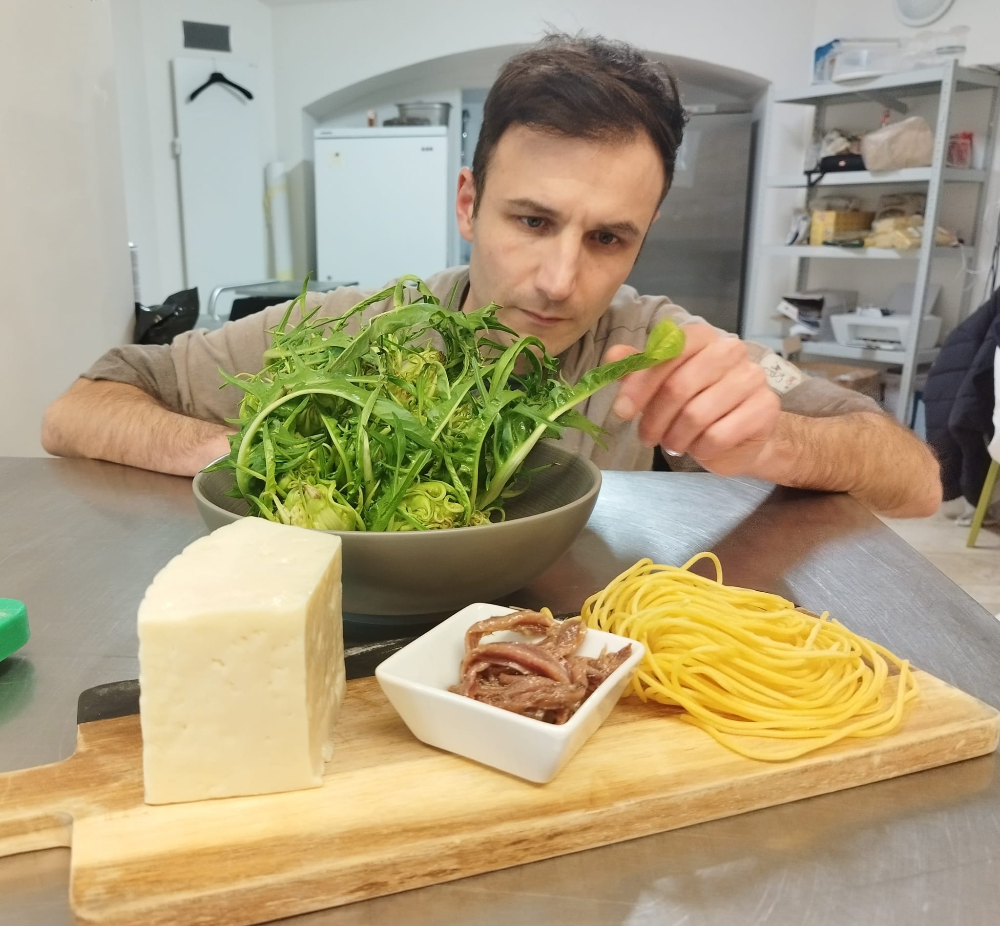 LA RICETTA DI CHEF VENIO: TAGLIOLINI E PUNTARELLE